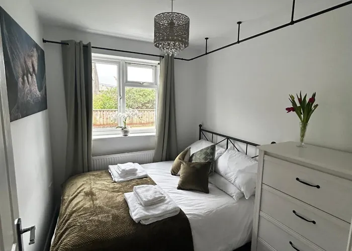 Апартаменти Canal Apartments,roof Temple Meads Station - 10 Minutes Бристоль